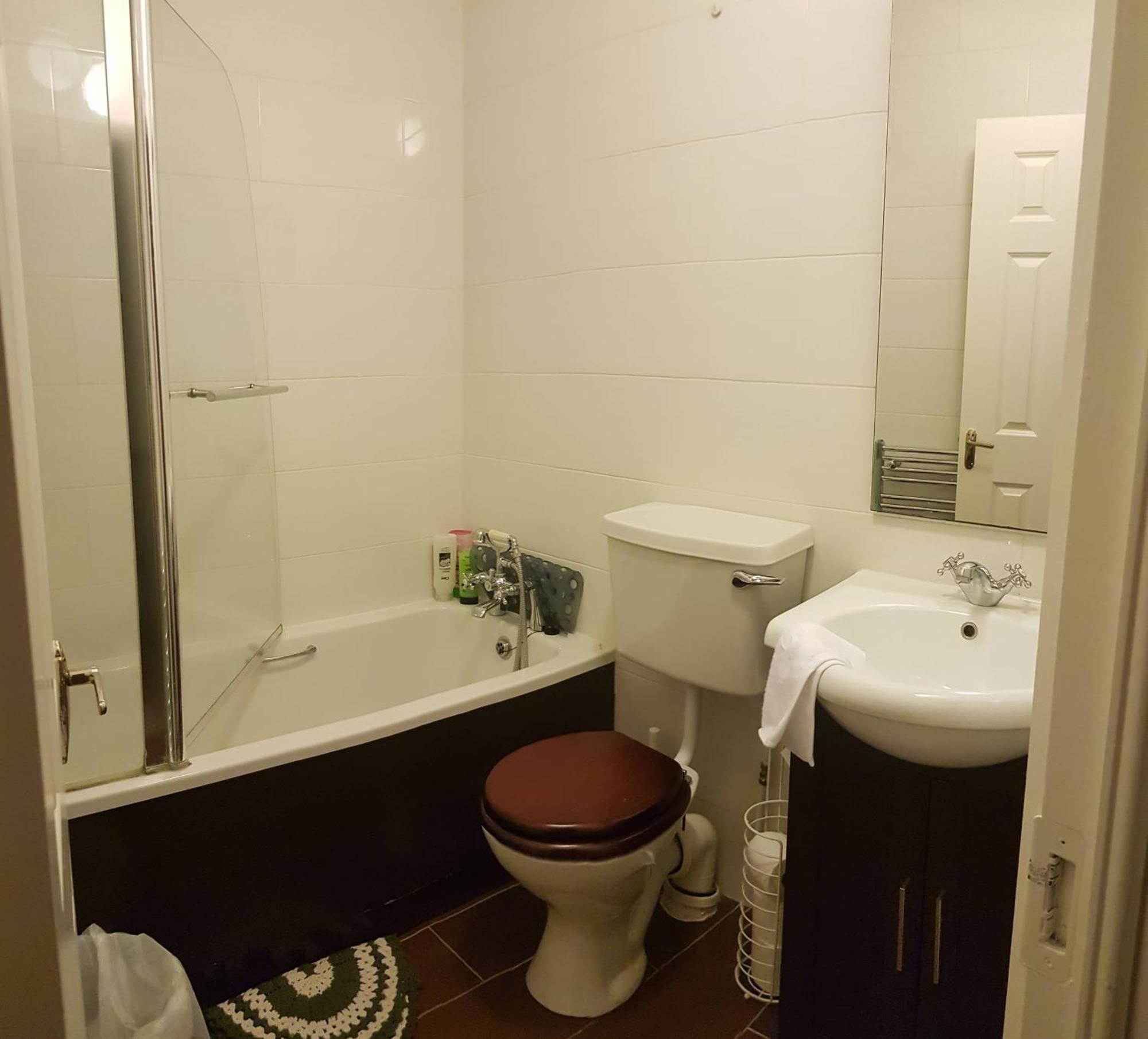 3 Bedroom 3 Bathroom House, Dublin 卢坎 外观 照片